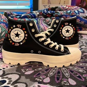 Black lugged embroidered converse. womens 11